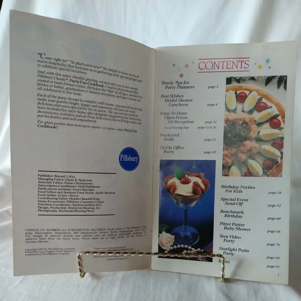 Pillsbury Party Fun 1987 Vtg Cookbook‎ Booklet
